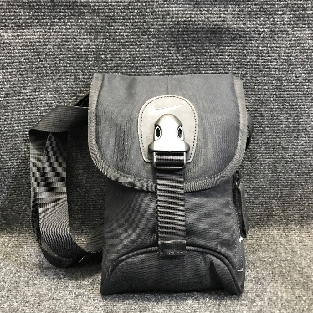 Nike BA1797-054 Black Adjustable Crossbody Shoulder Strap Bag w/ Clip Close Top